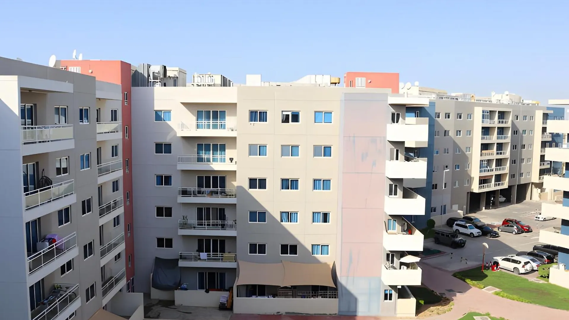 Al Reef Peaceful Studio King Bed Comfort For 2 أبو ظبي الإمارات العربية المتحدة