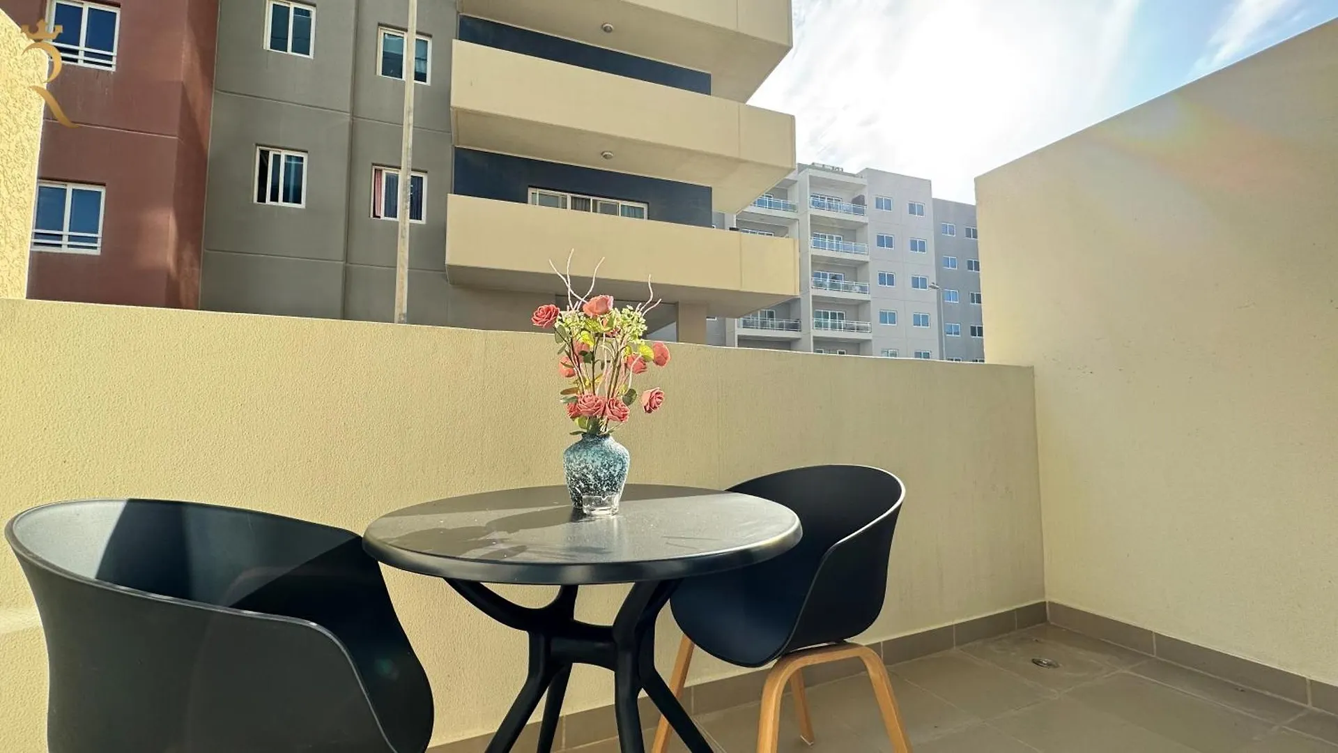 Al Reef Peaceful Studio King Bed Comfort For 2 Αμπού Ντάμπι 0*,