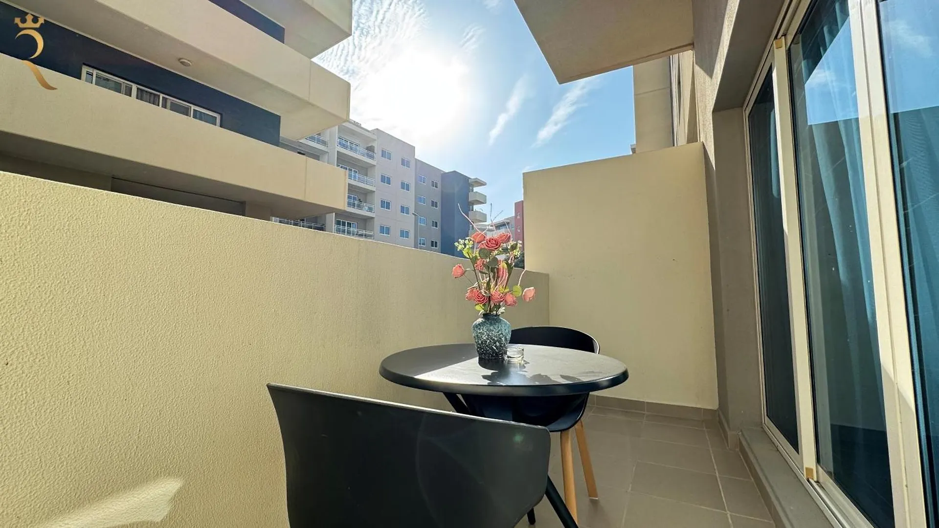 Al Reef Peaceful Studio King Bed Comfort For 2 Αμπού Ντάμπι Διαμέρισμα